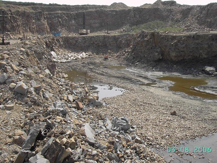 Карьер.Буровая установка.  